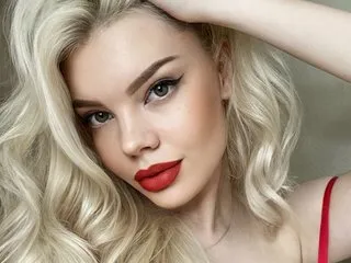 Blondikelly's Thumb Image