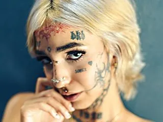 Klaire_Savage Image 2