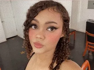 MadiAyala Image 11