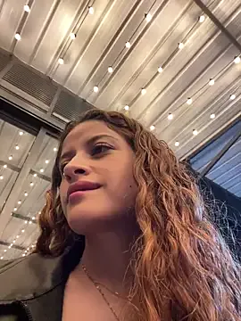 alana15 Image 2