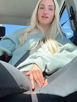 AmaliaMarkova_'s Thumb Image