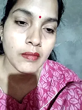 Arini_Arora Image 14