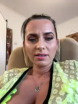 Hotmomcheckk_ Image 6