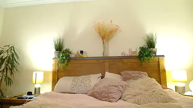 LouiseTswing Image 7