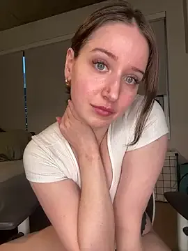 nerdynina Image 6
