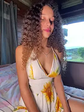 Rati_Curly Image 4