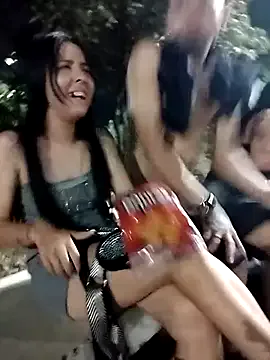 royalgirls_x Image 19