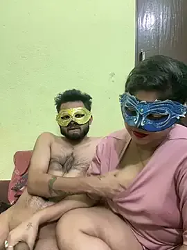 SEXYC0UPLEE Image 9